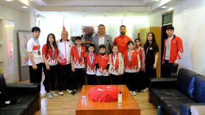 Gençlerimizin Her Zaman Yanındayız