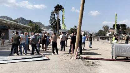 Ata Köprüsü'nde Yıkım Çalışmaları Başladı