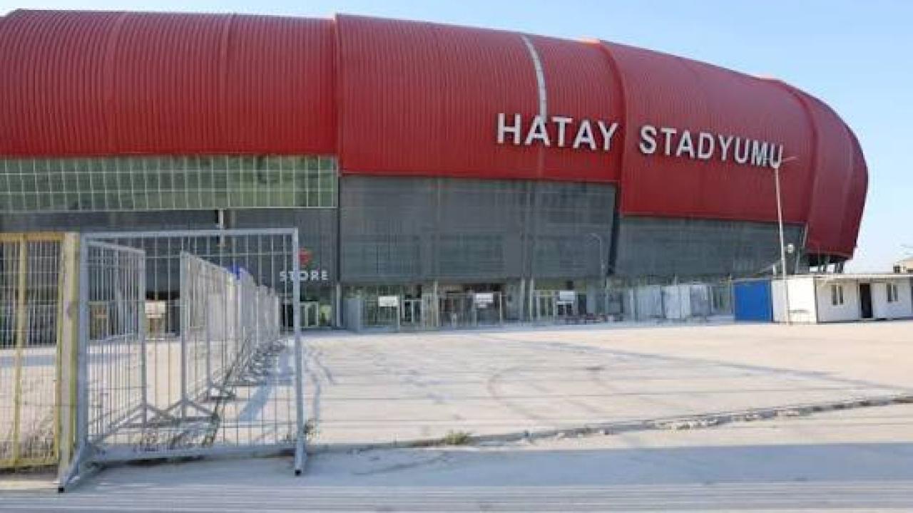 Hatay Stadı'nın İkinci Yarıya Yetişmesi Bekleniyor