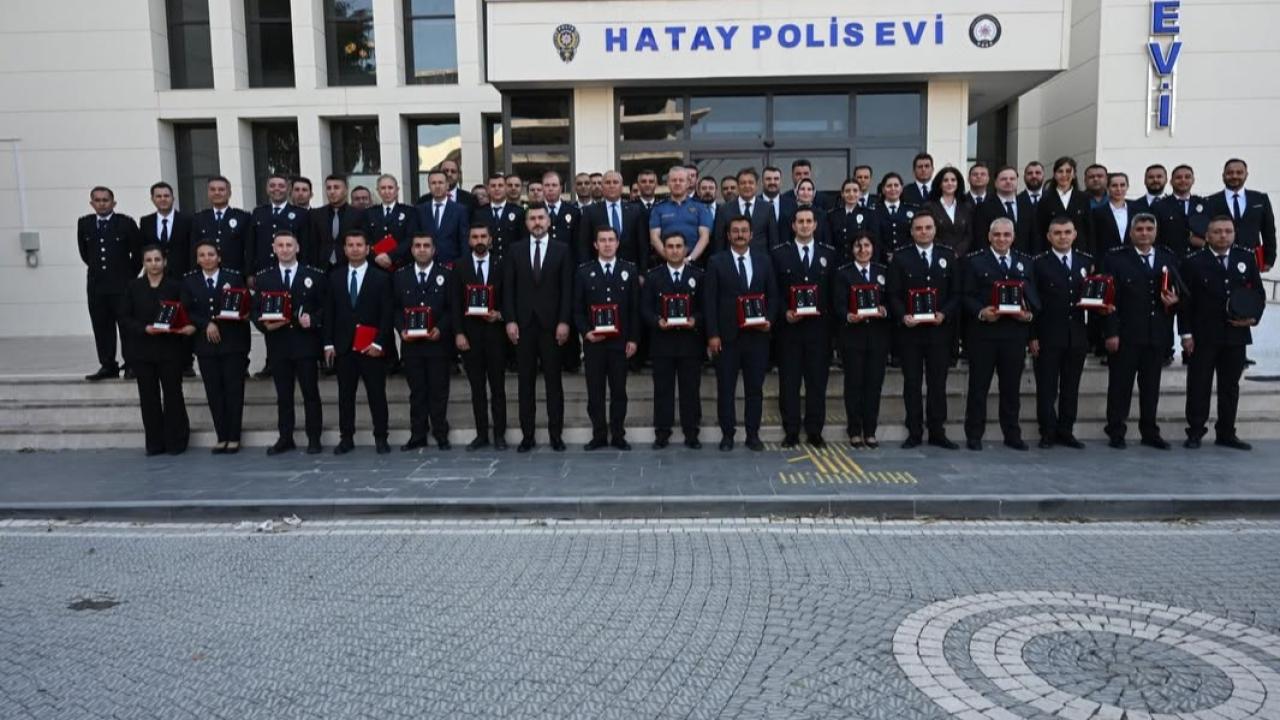 Üst Rütbeye Terfi Eden Personelin Rütbeleri Takıldı